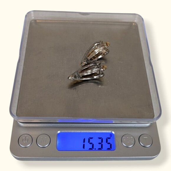 (2/$20) V. Liz Claiborne Tapered Swoop Earrings - Picture 5 of 5